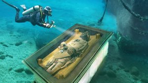 Divers Make Incredible Underwater Discoveries