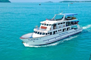 Similan Islands Liveaboard Diving [Video]