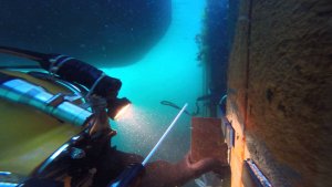 Commercial Scuba Divers Underwater Welding & Delta P Perils  [videos]